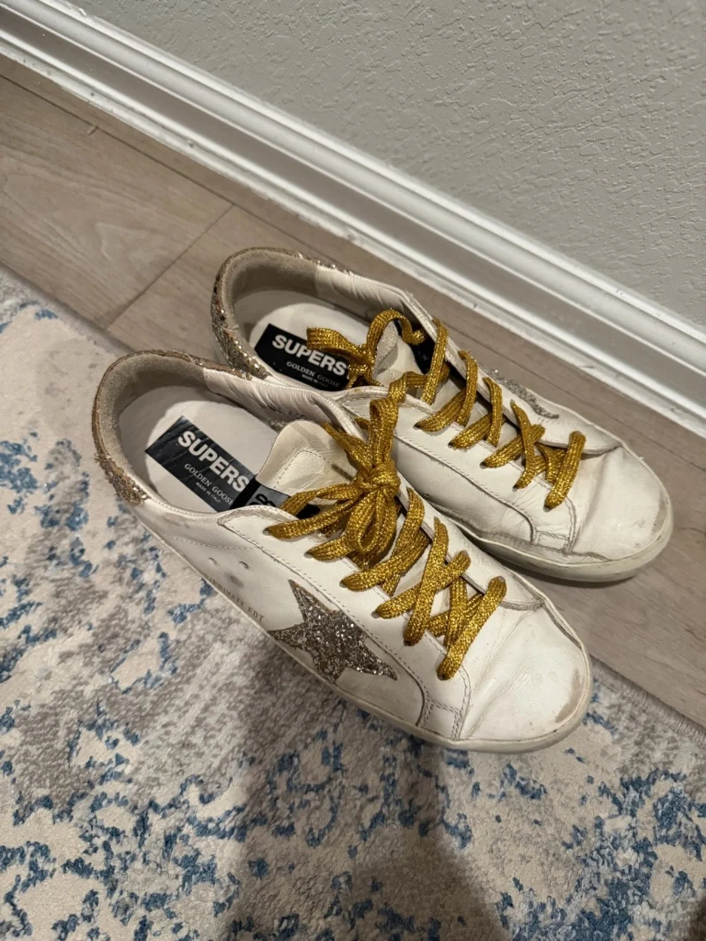 Golden Goose White Sneakers with Gold Star and Metallic Gold Laces - Picture 2 of 11